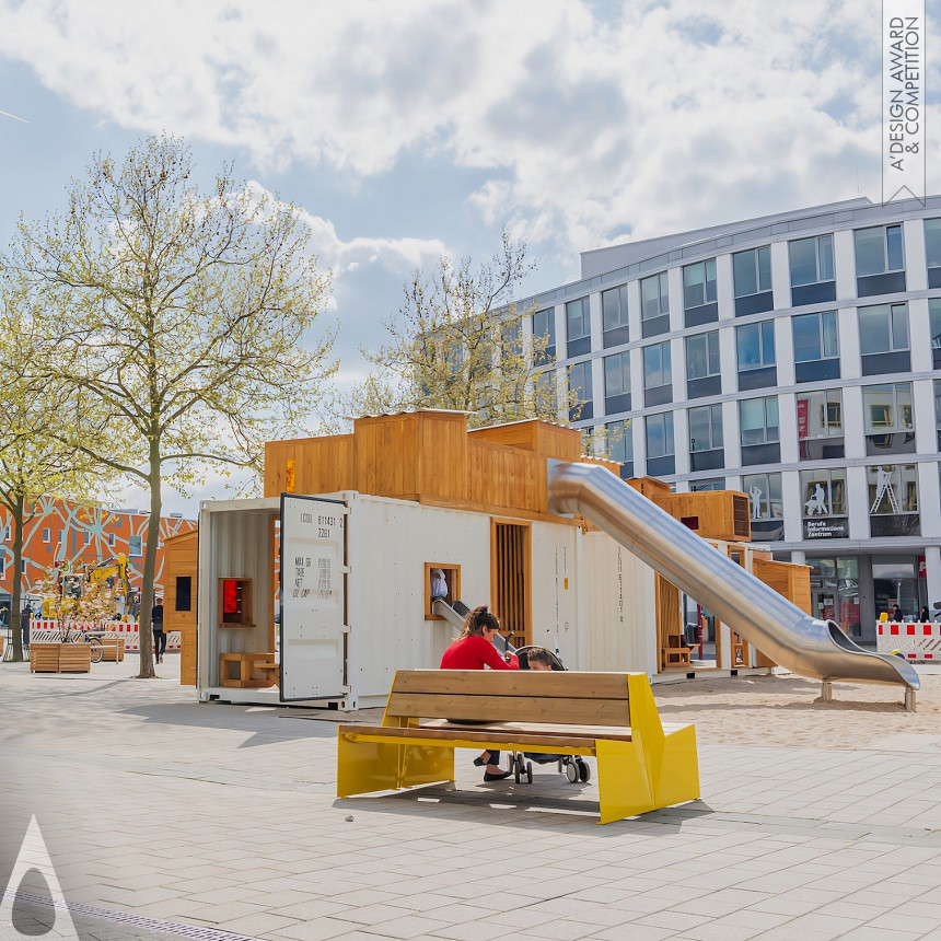 Silver Playground Equipment, Play Structures and Public Park Design Award Winner 2023 Kukuk Box Mobile Playground 