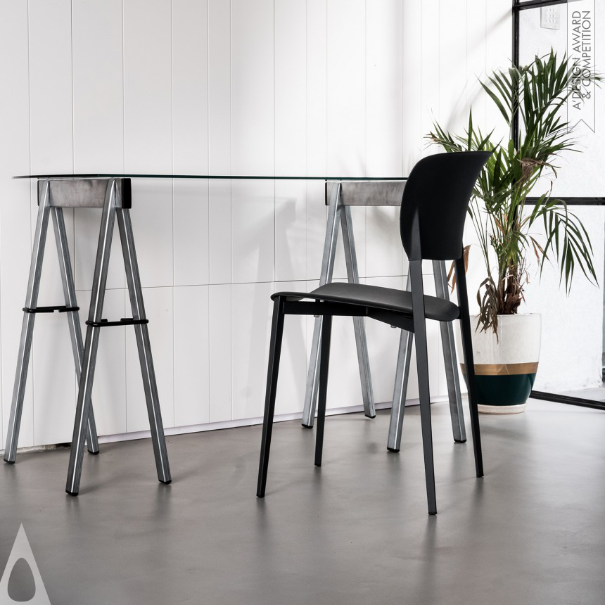 Nimrod Shani's Leika Metal Trestles