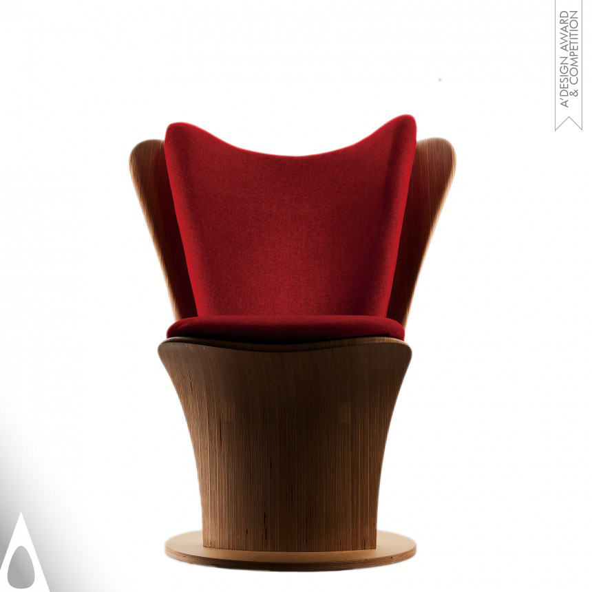 Yu-Cheng Wu's Blume Lounge Chair