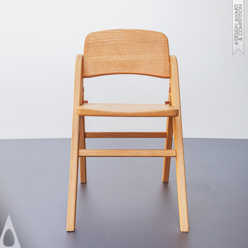 Bronze Furniture Design Award Winner 2024 Velga Folding Chair 