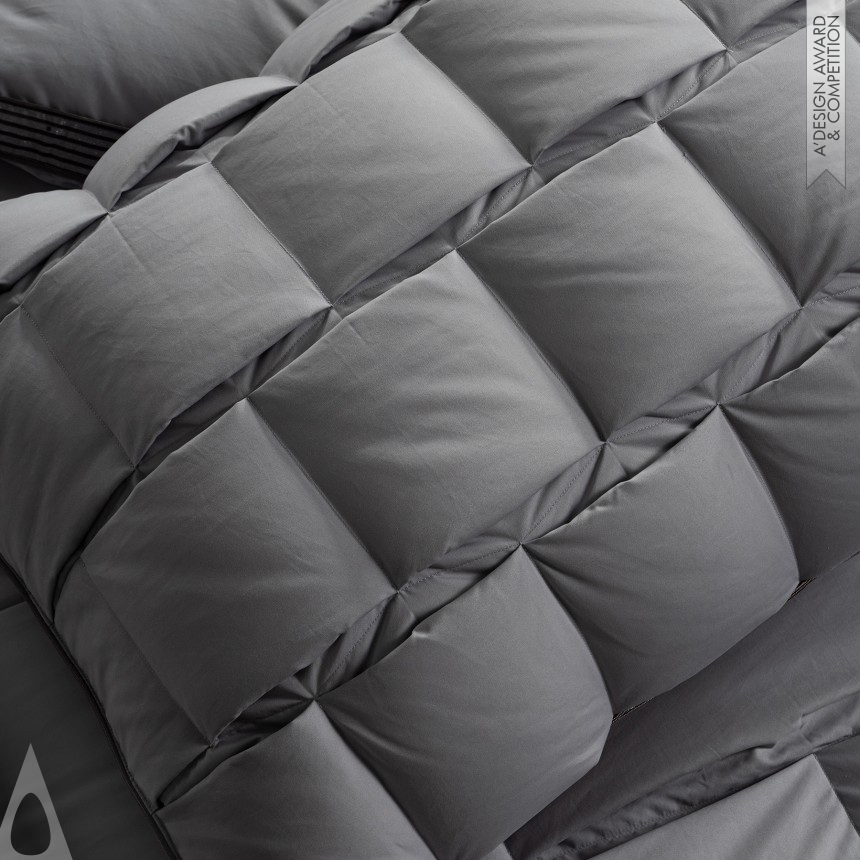 Silver Bedding Design Award Winner 2024 Multi-Dimensional Quilt 