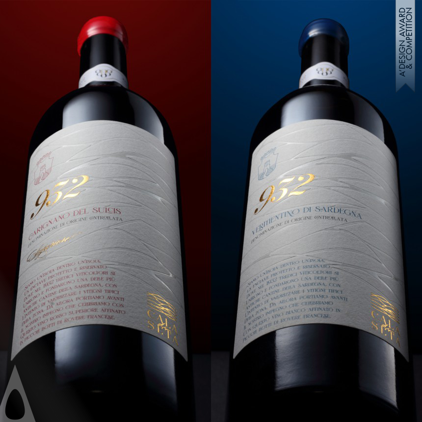 Bronze Packaging Design Award Winner 2024 Cala di Seta 932 Wine Labels 