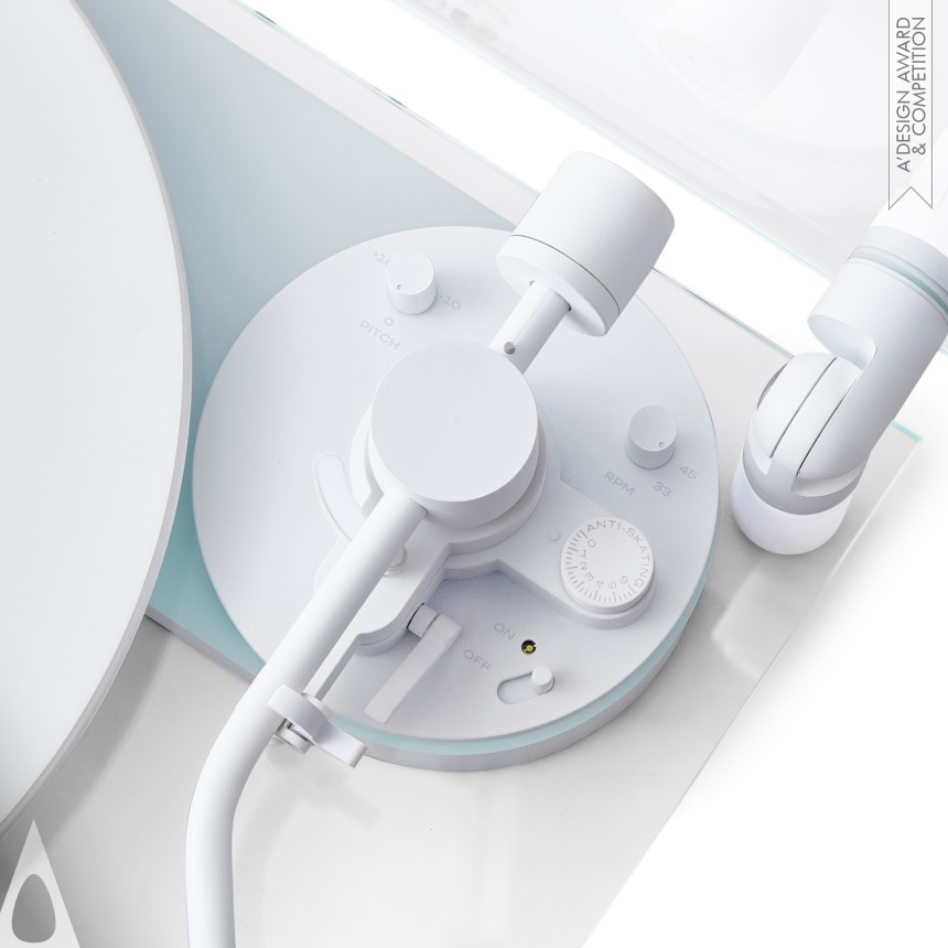 Martin Willers Wireless Vinyl Record Player