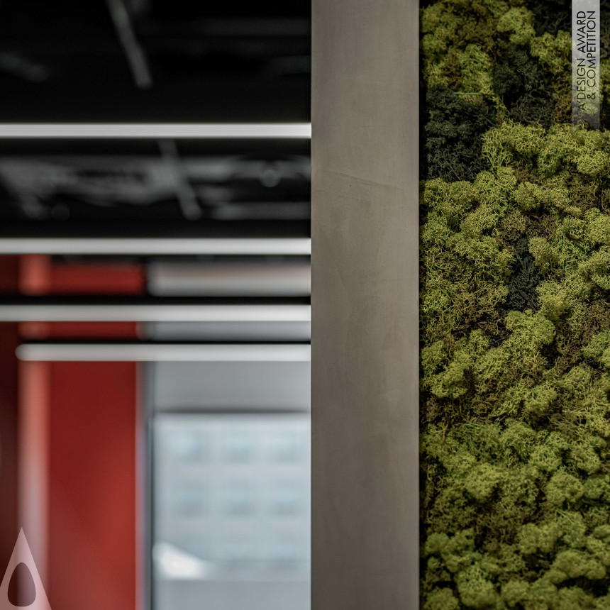 Daisuke Nagatomo and Minnie Jan design