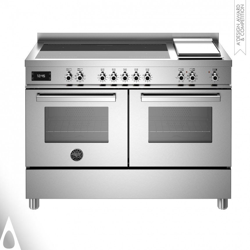 Silver Home Appliances Design Award Winner 2024 Bertazzoni Pro125I2Ext Freestanding Cooker 
