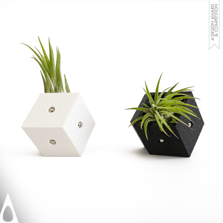 Iron 3D Printed Forms and Products Design Award Winner 2024 Plan Ta Modular Vase  