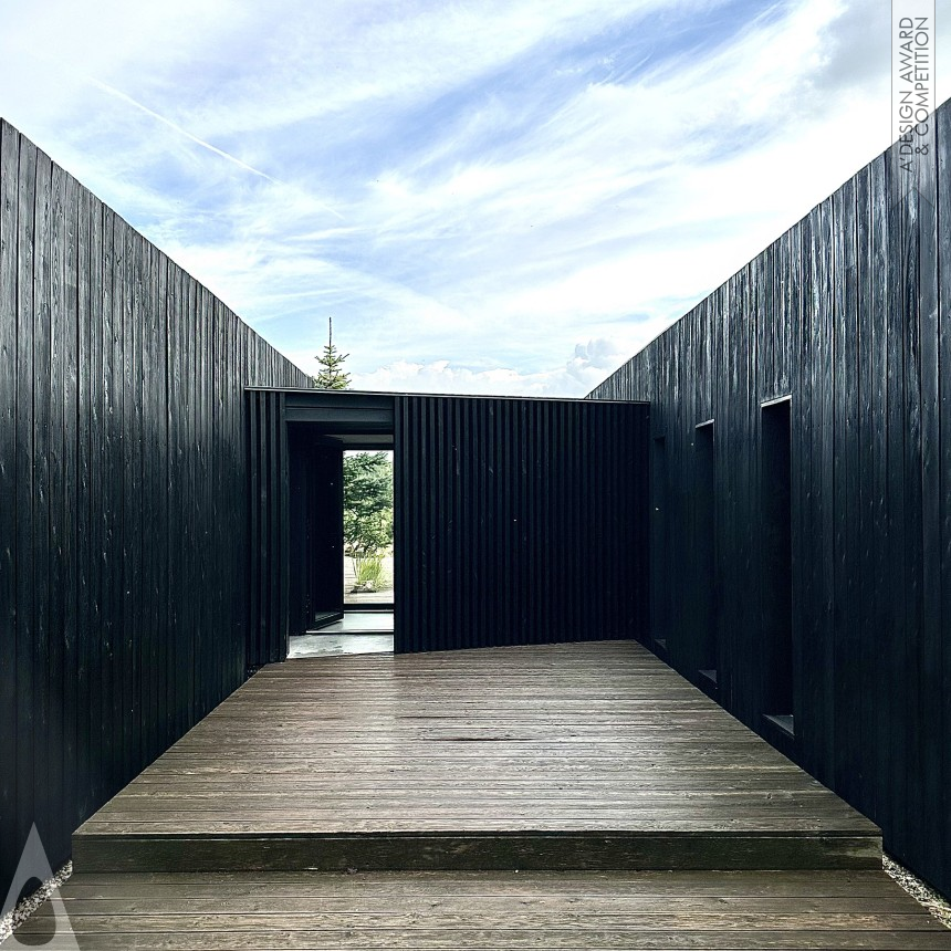 Mateusz Gornik Black is Black