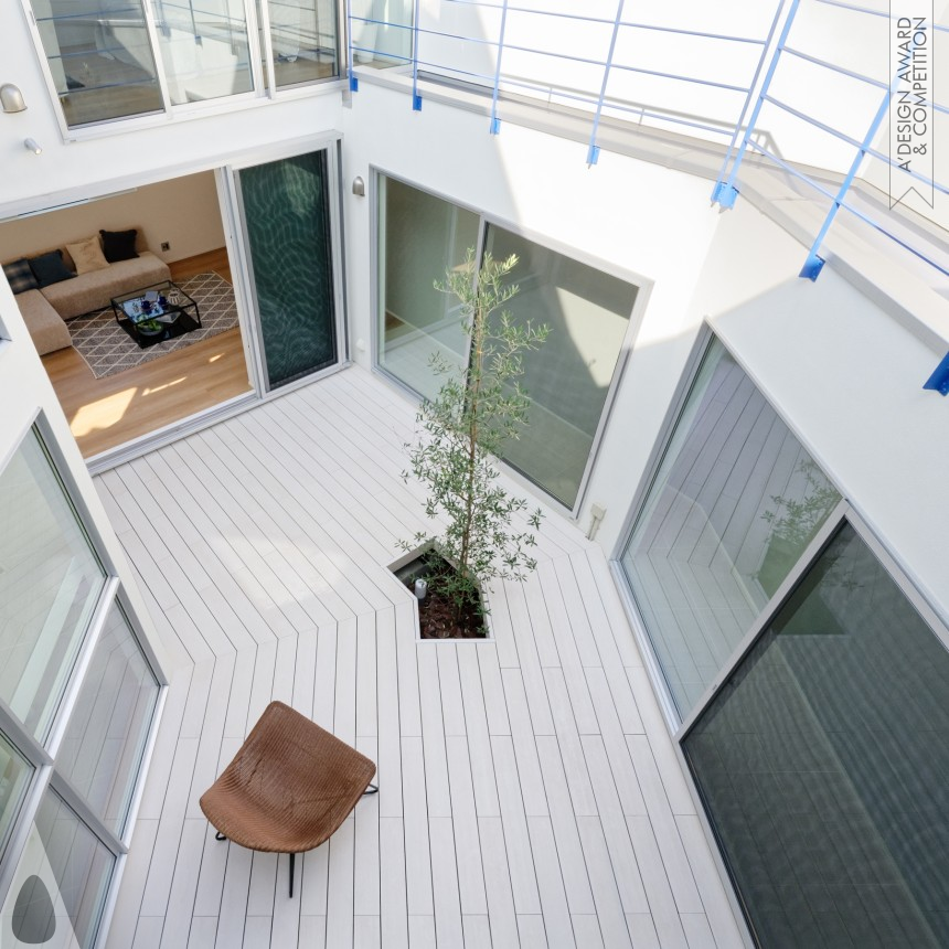 Yokohama Aoba - Silver Architecture, Building and Structure Design Award Winner