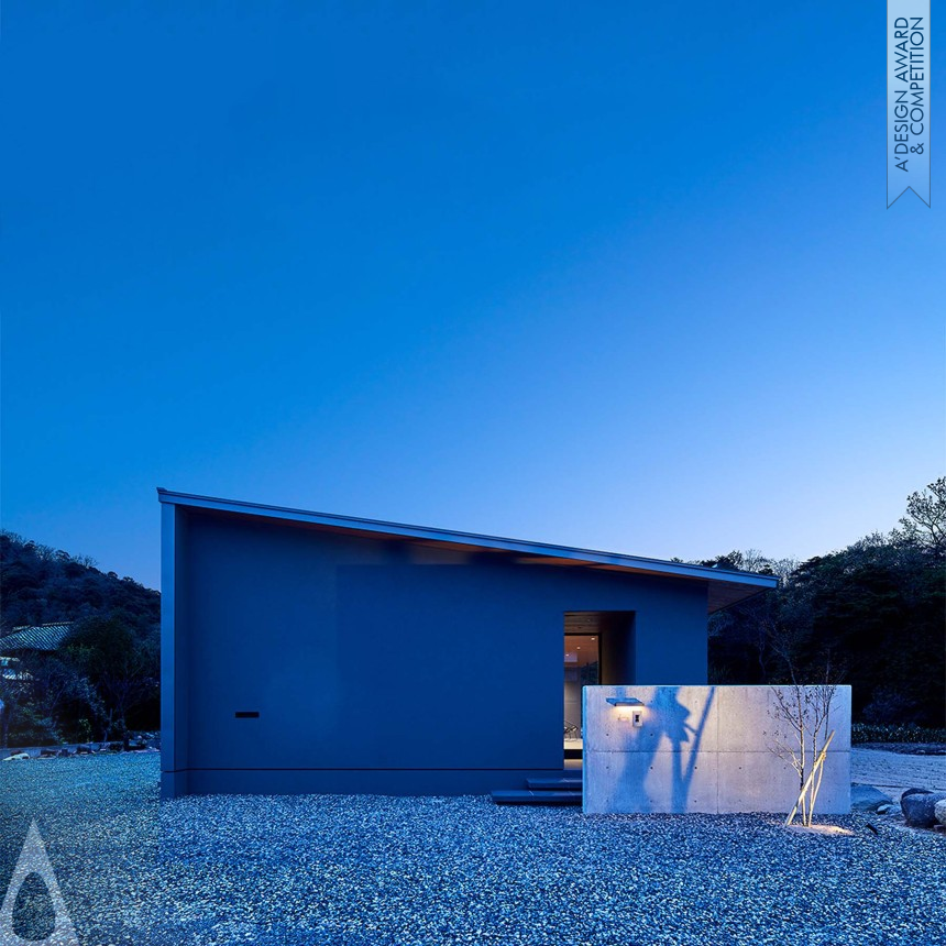 Bronze Architecture, Building and Structure Design Award Winner 2025 Aperitio House 