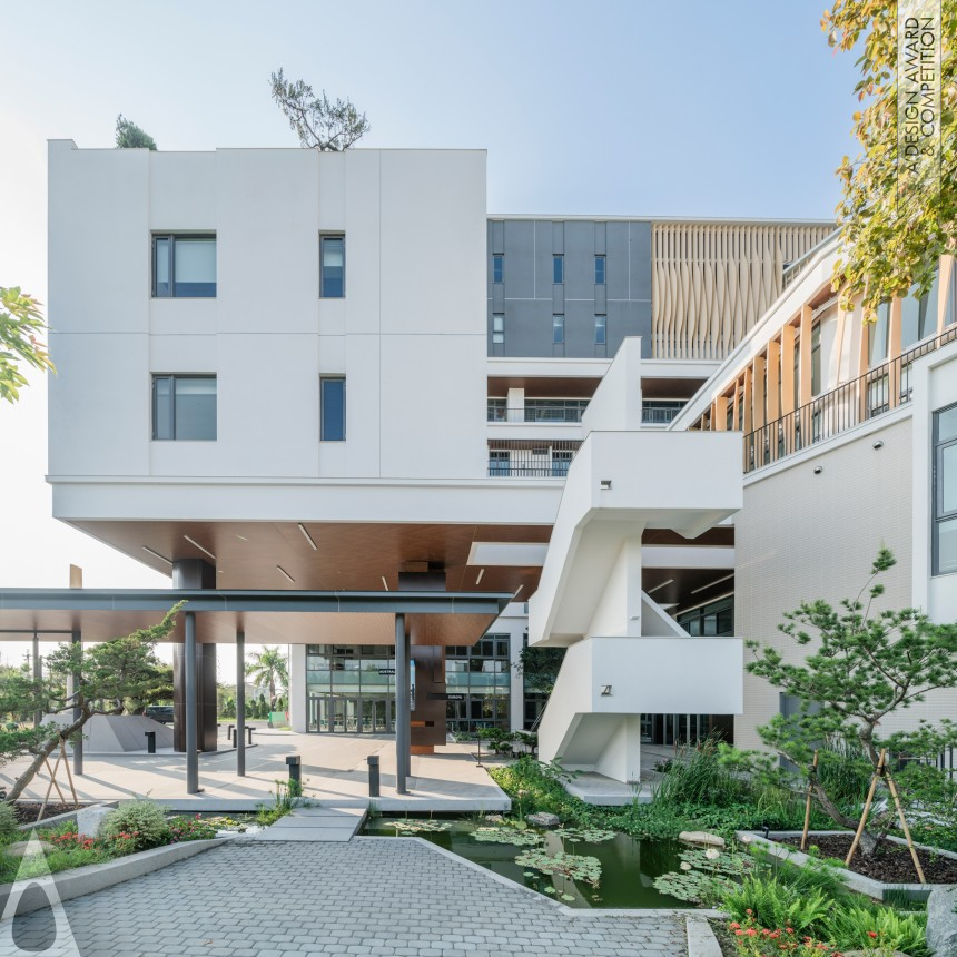 Chun Yen Chen Office Building