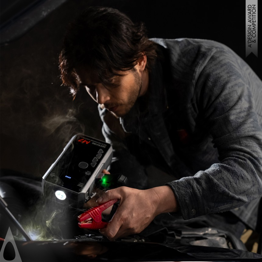 Roadside Essentials M7 - Bronze Vehicle Parts, Auto Accessories and Care Products Design Award Winner