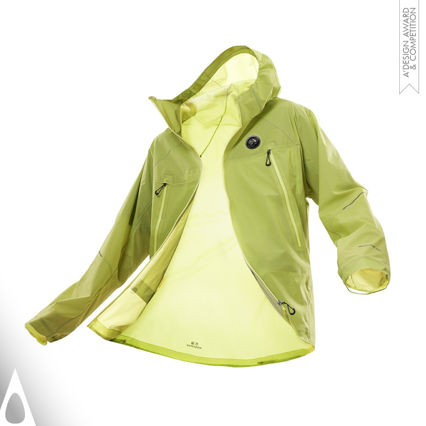 Silver Winner. Xiong Mao Wild Shell by Guangzhou Xiongmao Outdoor Products