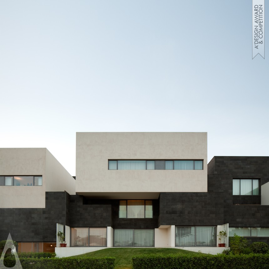 AGi Architects Black and White House