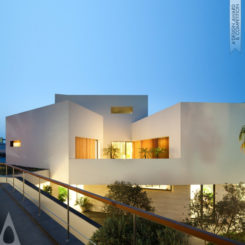 Golden Architecture, Building and Structure Design Award Winner 2012 Star House Beach House 