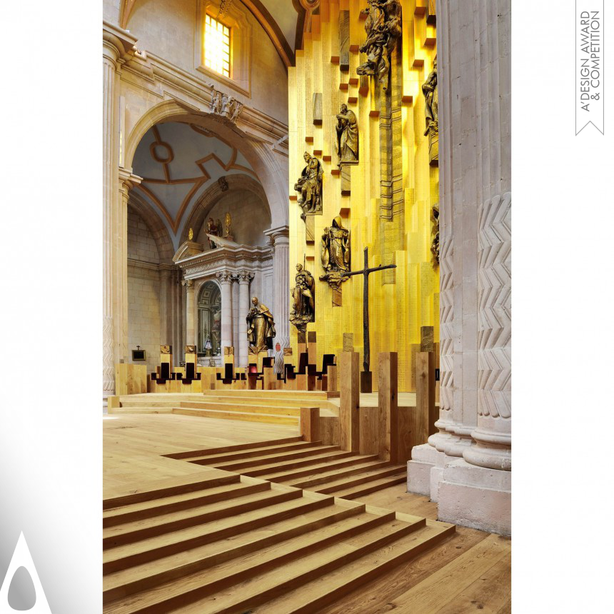 Gantous Arquitectos High Altarpiece and Ceremonial Space