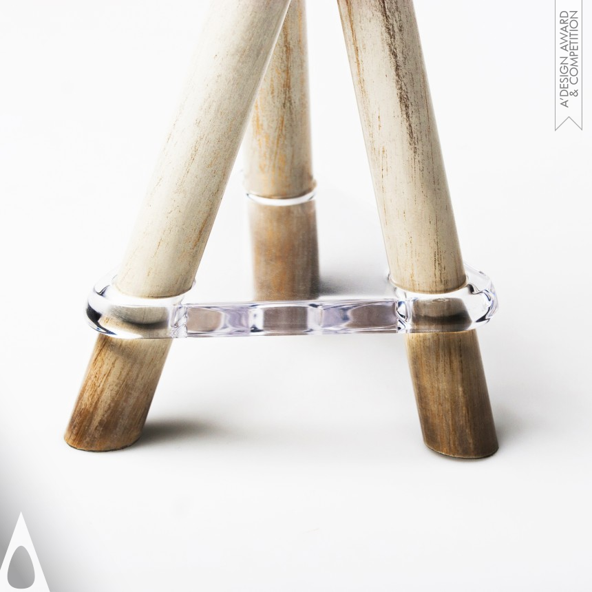 Iron Furniture Design Award Winner 2015 Tre Parole Vase of love 