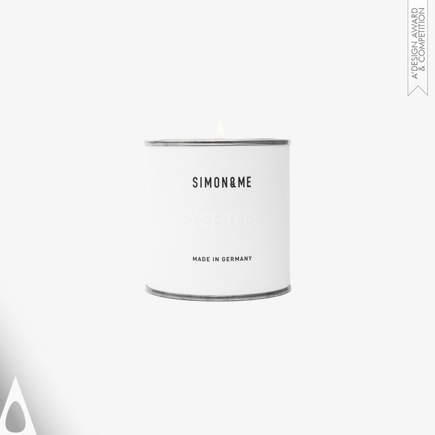 Simon Freund 013-The Scented Candle
