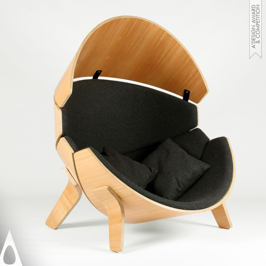 Think & Shift Studio Hideaway