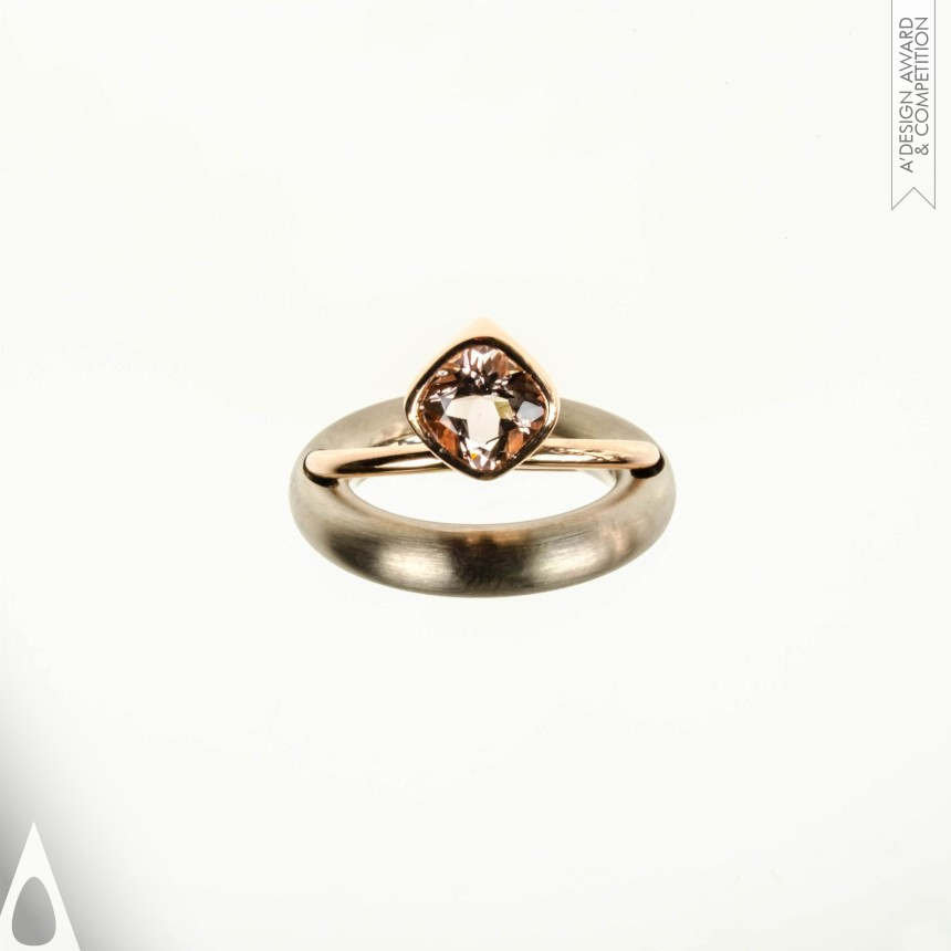 twist and turn - Bronze Jewelry Design Award Winner