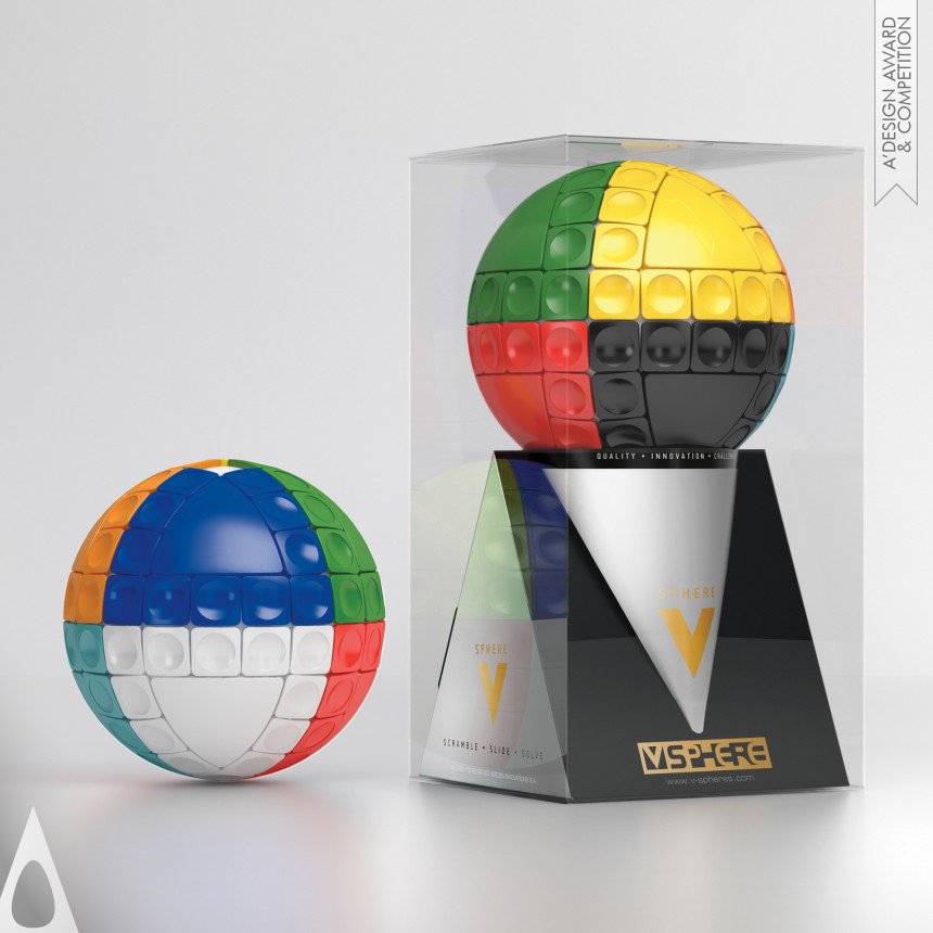 Andreas Kioroglou Packaging for a spherical product
