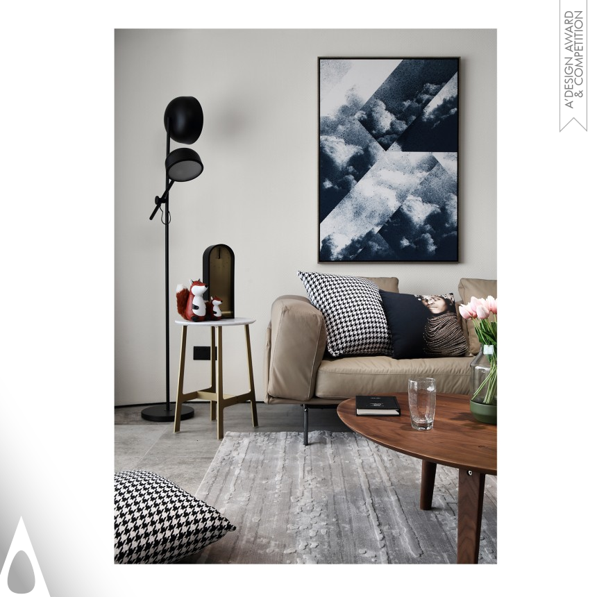 Guangzheng Li Sliding door