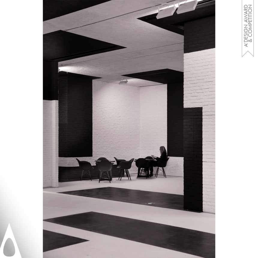 Silver Interior Space and Exhibition Design Award Winner 2018 Qianjiang Golden Bridge Cinema 