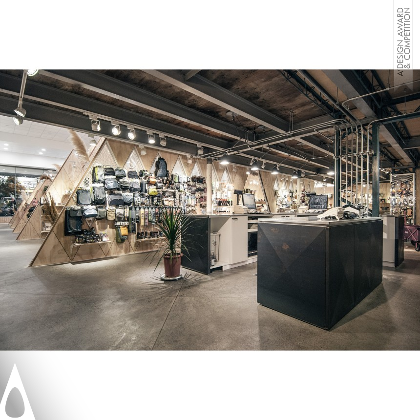 OUTDOOR MAN designed by Hung Ho-Pei