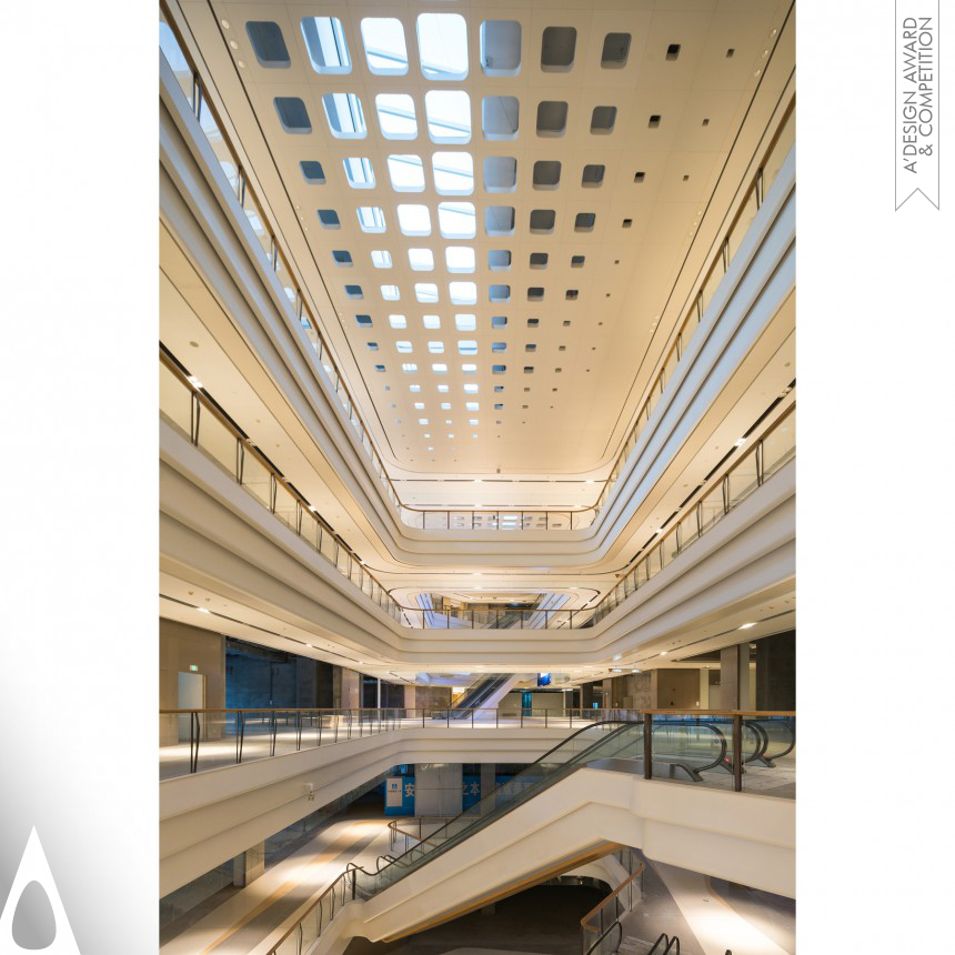 Silver Architecture, Building and Structure Design Award Winner 2018 Shanghai Landmark Center Office / Retail 