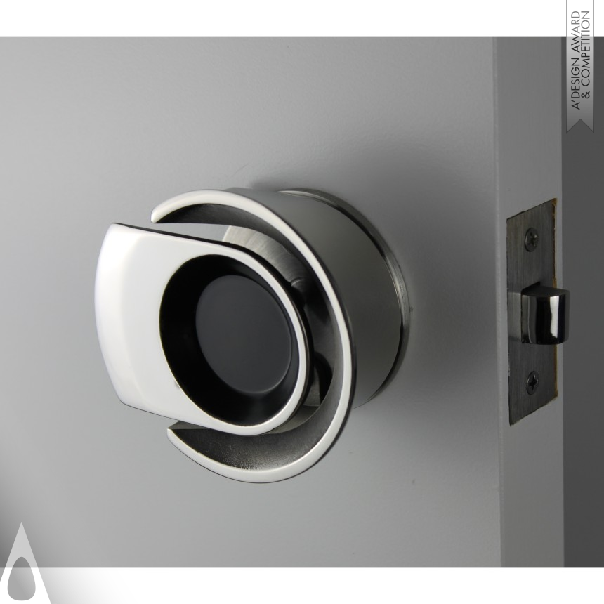 Silver Winner. Linear Locksets by Thuan Nguyen