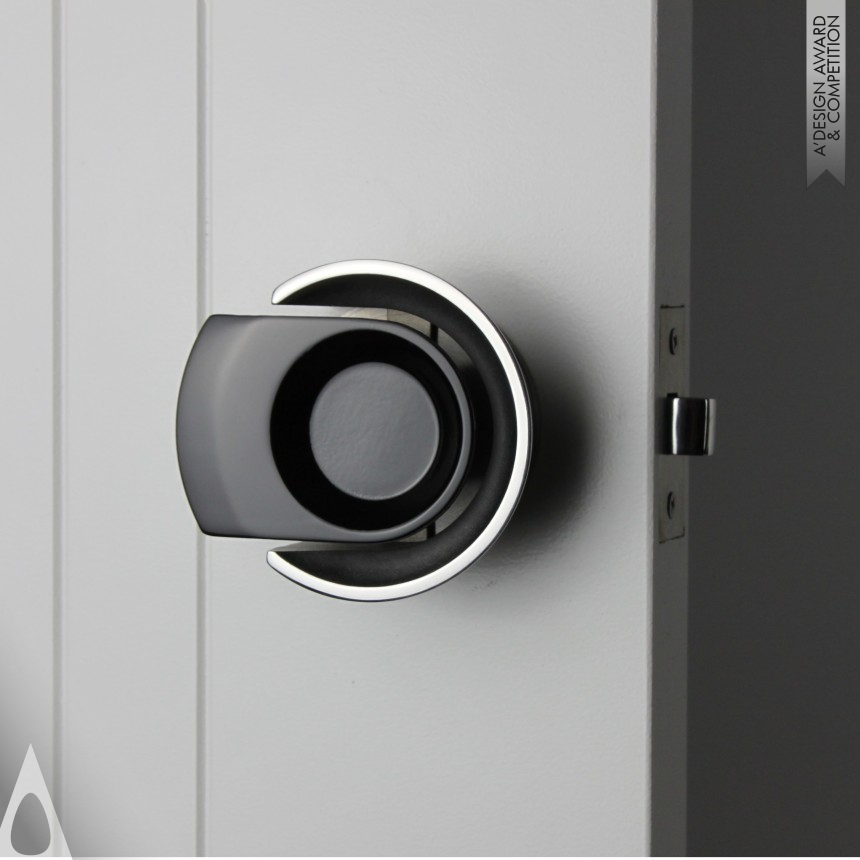Thuan Nguyen Ergonomic Door Handles