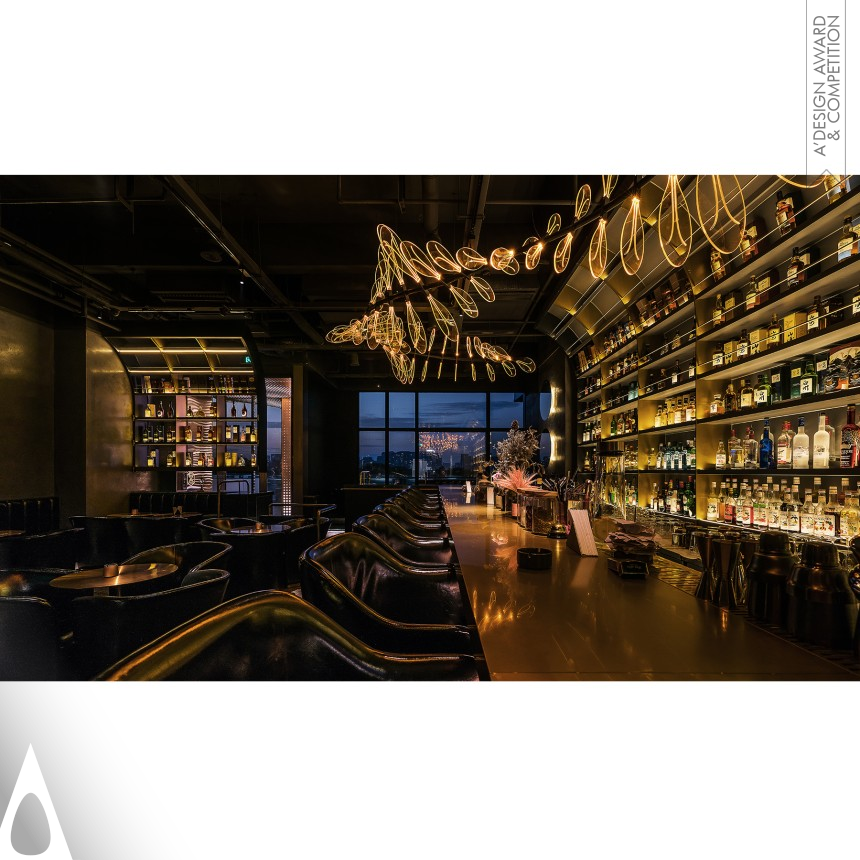 Lianglong Wang's Elite Lounge Bar Whisky Club