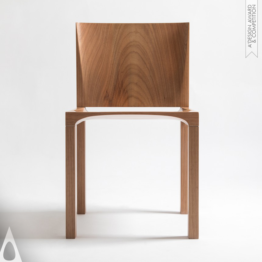 Rodrigo Scheel Chair