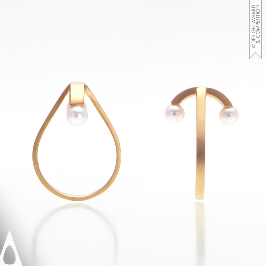 Golden Jewelry Design Award Winner 2019 Arch Ring 