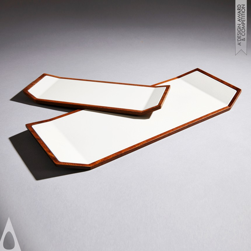 Yoshiaki Ito Decorative dishware