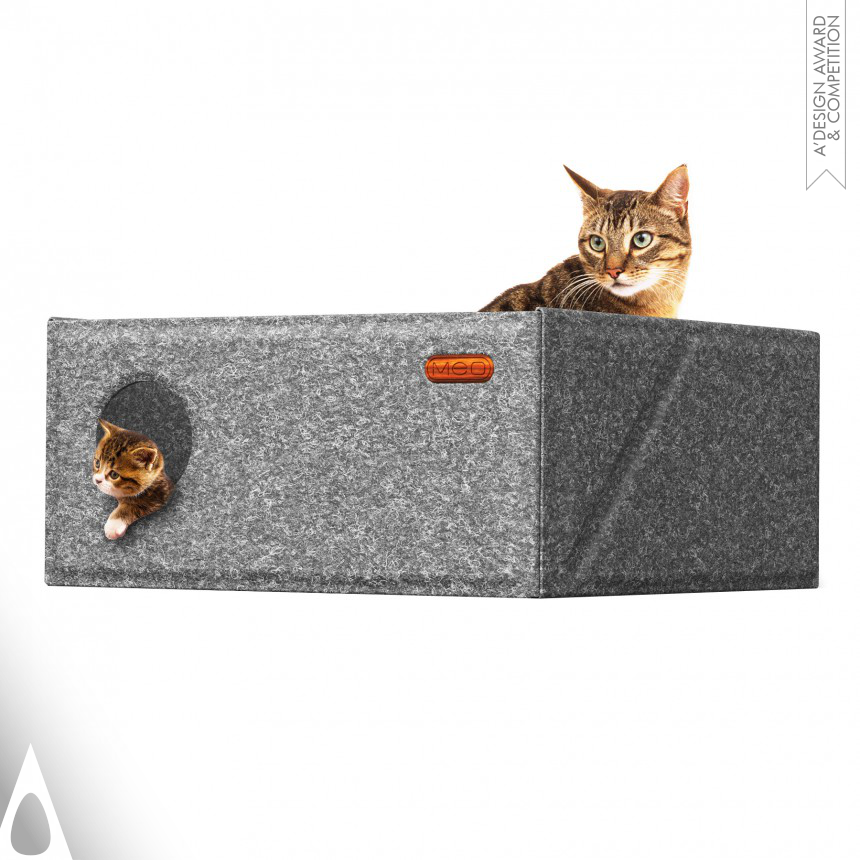 Yunsong Liu Folded Cat Box