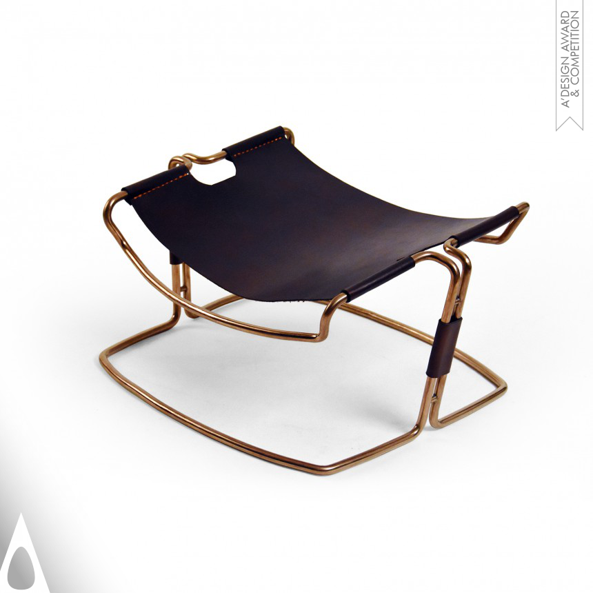 Qiyi Leisure Chair - Bronze Furniture Design Award Winner