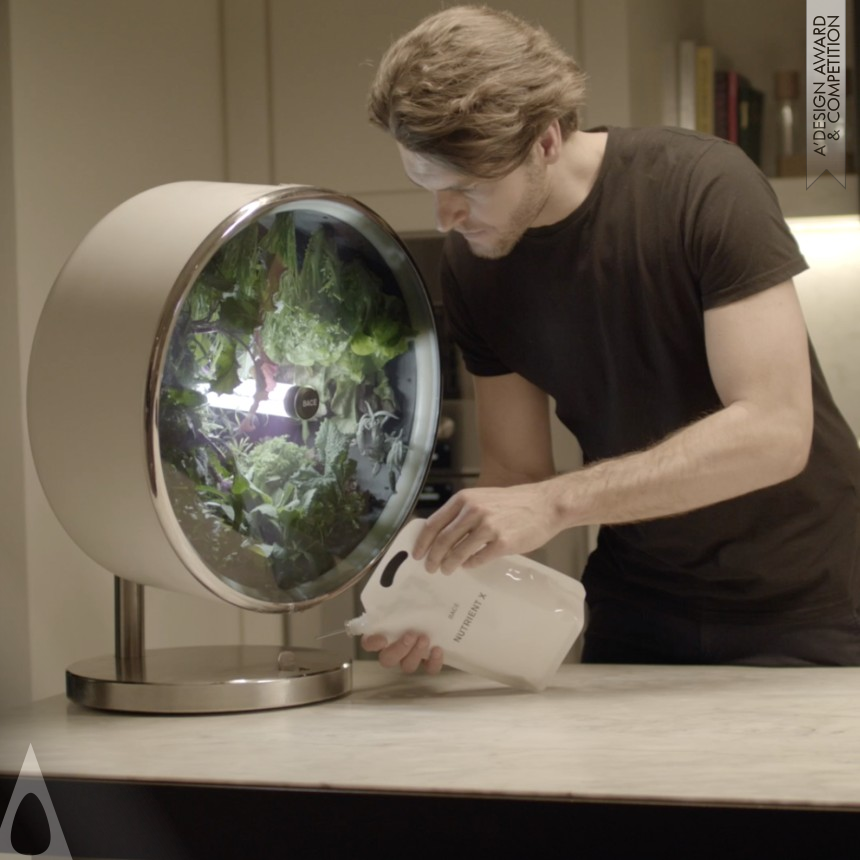 Toby Farmer Bace Rotofarm