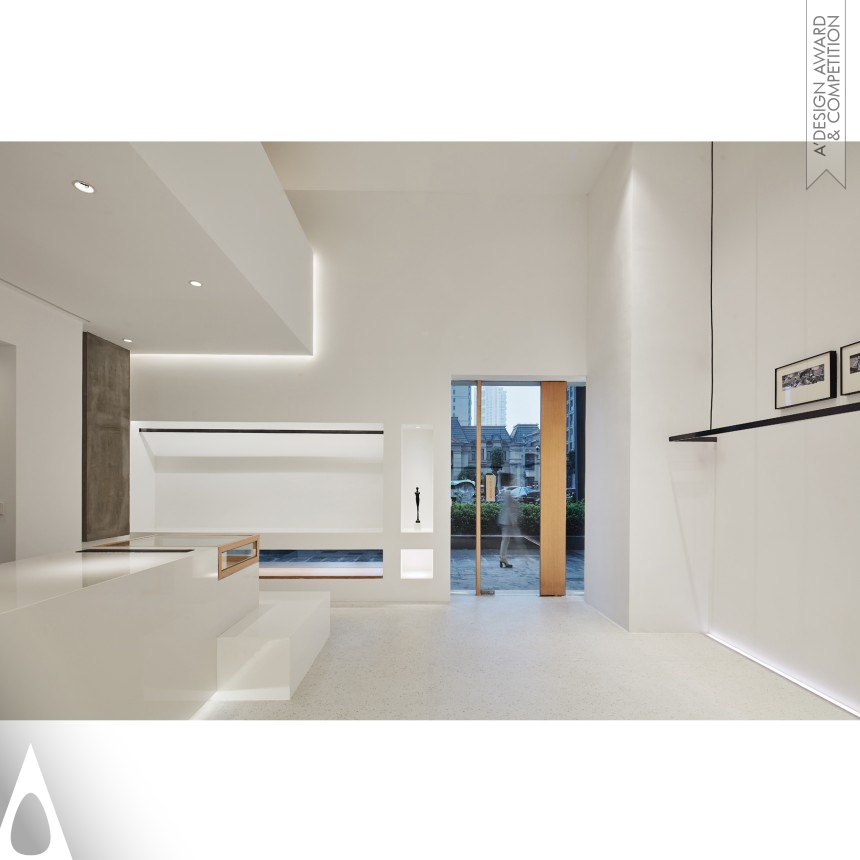 Xiaoying Huang Clothing Store