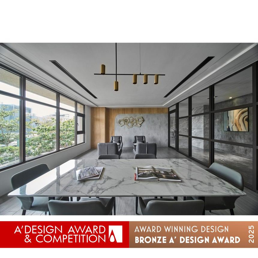 Monochrome Muse IMG #5