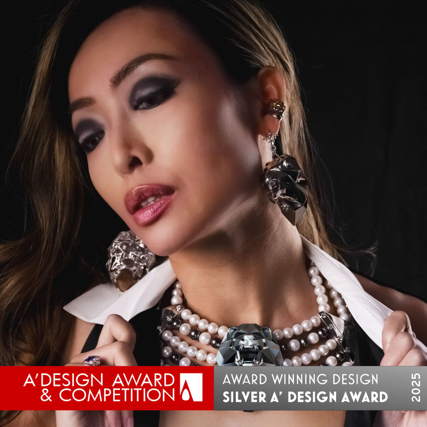 The Roaring Lion Statement Choker