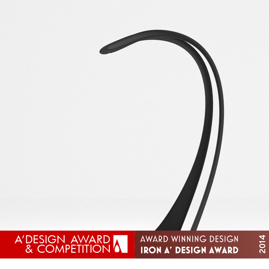 Aida desk lamp