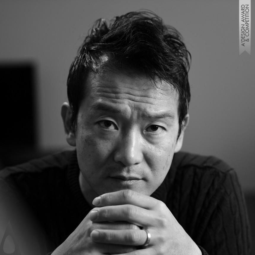 TOMOHIRO ARAKI