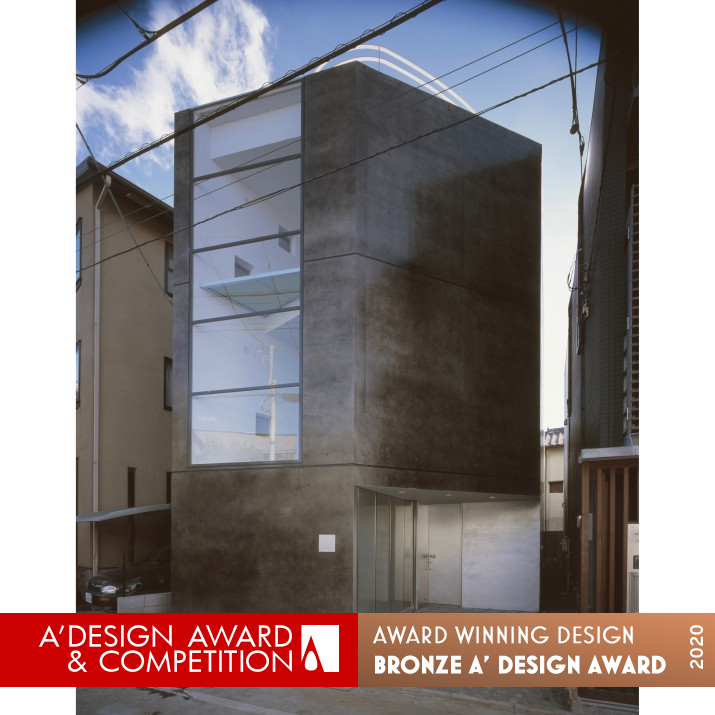 Light Welling House Residence for Single Family by Teruo Miyahara Bronze Architecture, Building and Structure Design Award Winner 2020 