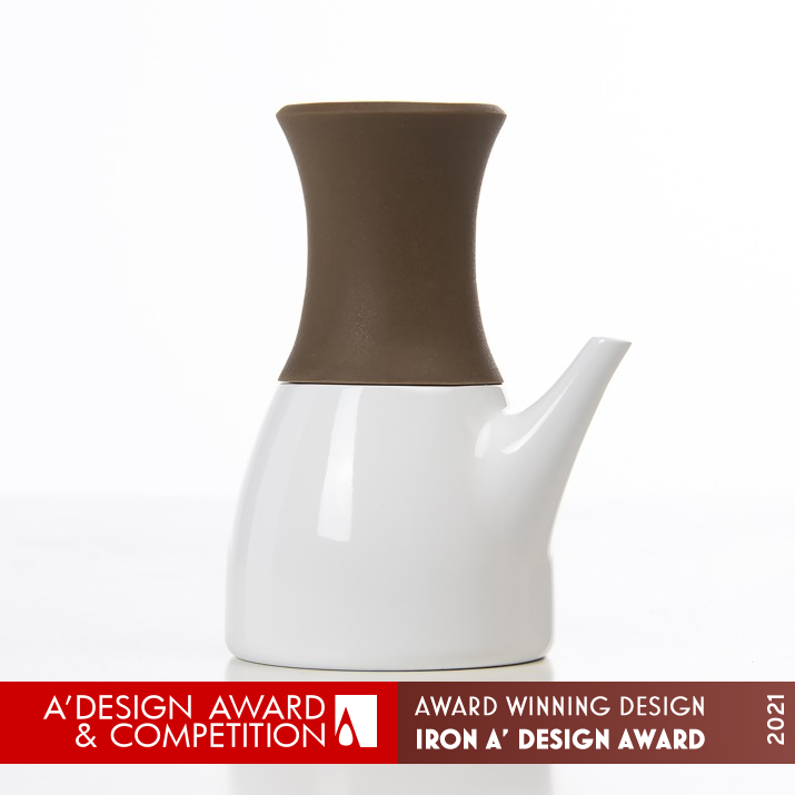 Flavor Pinching-out Sauce Bottle by YingLu Kong Iron Bakeware, Tableware, Drinkware and Cookware Design Award Winner 2021 