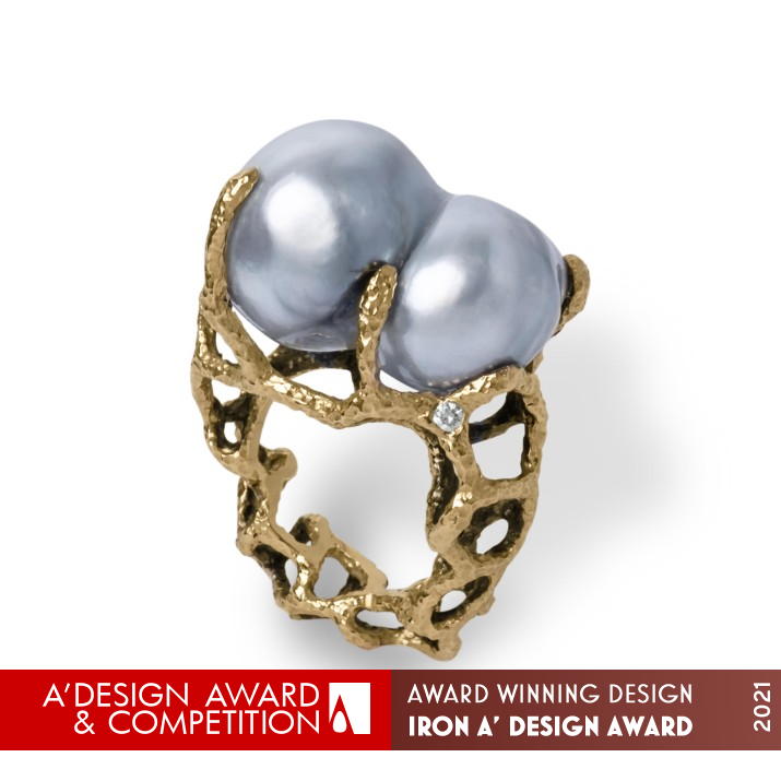 Fissure Jewellery by Lingjun Sun Iron Jewelry Design Award Winner 2021 