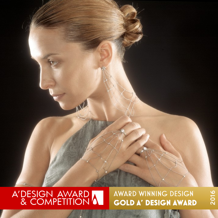 Transience White gold jewelry collection by Mateja Krasovec Pogorelcnik Golden Jewelry Design Award Winner 2016 