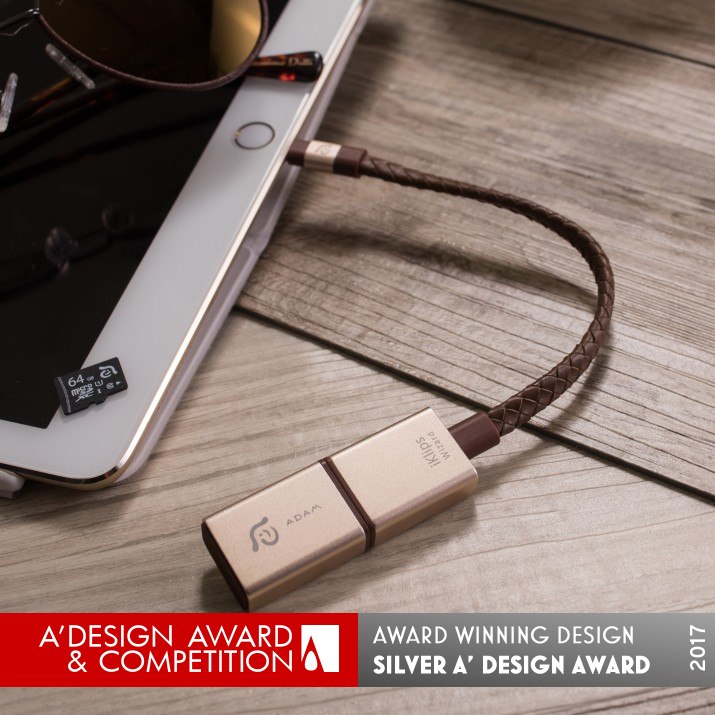 iKlips Wizard Lightning to USB-A microSD Card Reader by Asher Lin Silver Digital and Electronic Device Design Award Winner 2017 