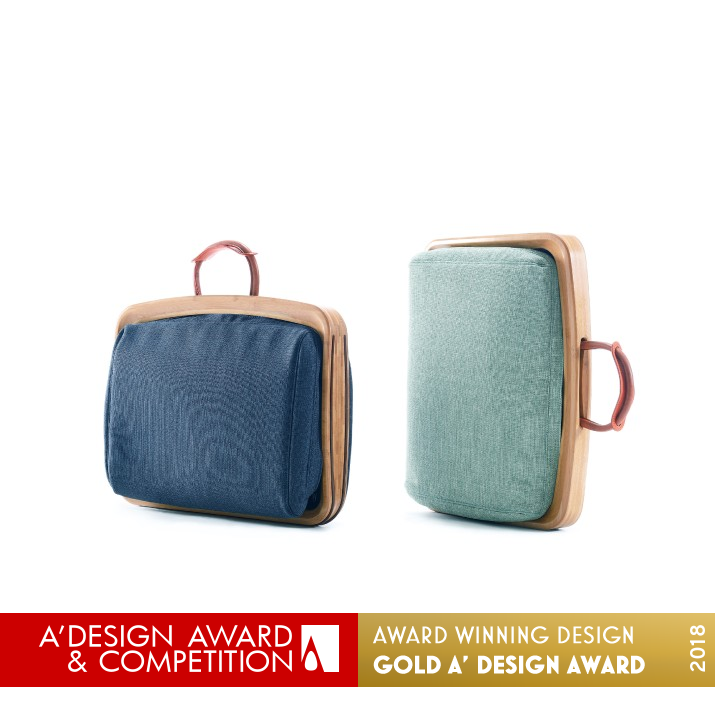 90 Deg Bamboo Chair Within Bag by Jeff Ching-Wen Chang Golden Fashion and Travel Accessories Design Award Winner 2018 