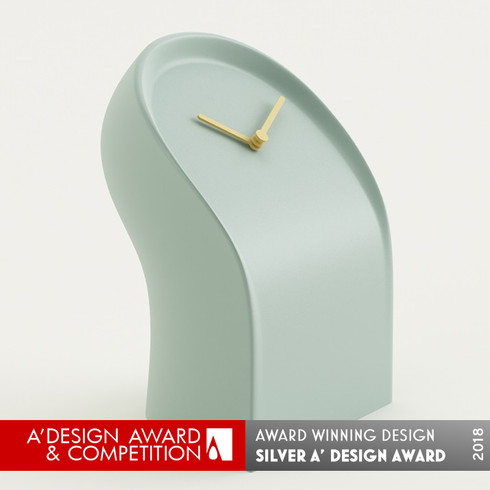 Osvaldo Table clock by MrSmith Studio Silver Furniture Design Award Winner 2018 