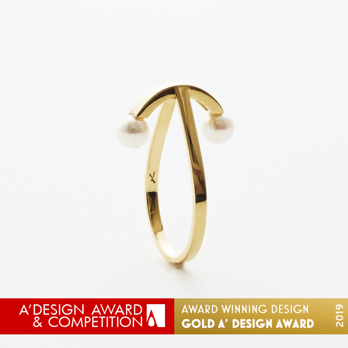 Arch Ring by Yumiko Yoshikawa Golden Jewelry Design Award Winner 2019 